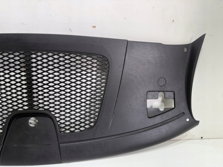 PORSCHE MACAN 95B CALANDRE PROTECTION COURROIE BONNES CONDITIONS