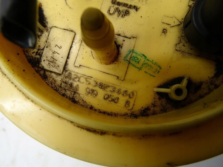 POMPE CARBURANTS CHÂSSIS 3AA919050B VW PASSAT B7 2.0 TDI