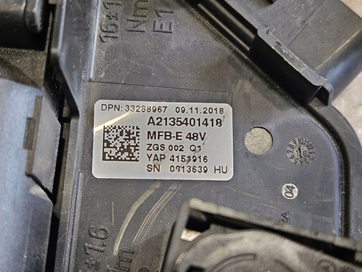 BOÎTE FUSIBLES COMPLÈTE MERCEDES-BENZ E W238 A2135401418