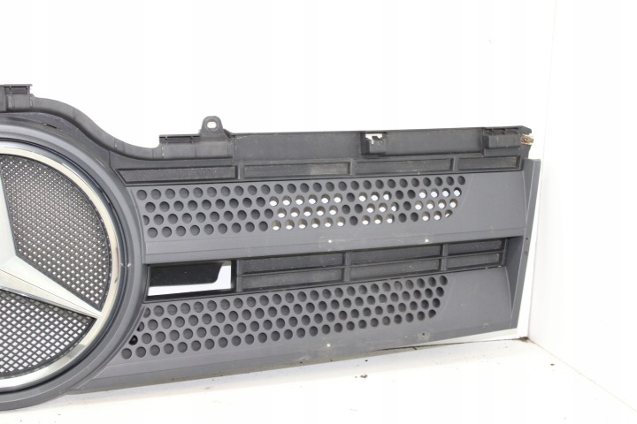 GRILLE CALANDRE CAPOT MERCEDES ACTROS MP4 A9607500618 LARGE CABINE ÉTOILE