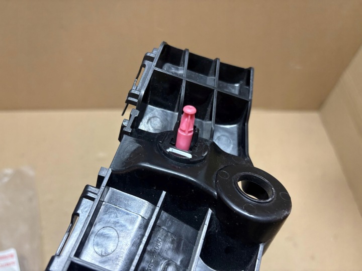 TOYOTA RAV4 V GLISSIÈRE FIXATION PARE-CHOCS GAUCHE AVANT 52536-42080 RAV4 V