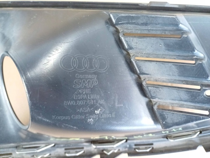GRILLE PARE-CHOCS GAUCHE AVANT CALANDRE GAUCHE AVANT AUDI A4 B9 LIFT 8W0807681