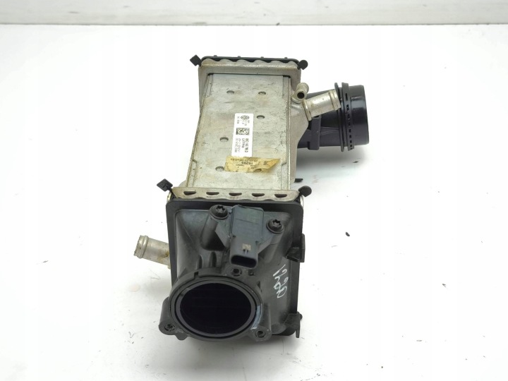 SKODA OCTAVIA MK4 2024 ÉCHANGEUR AIR-AIR 05C145785D