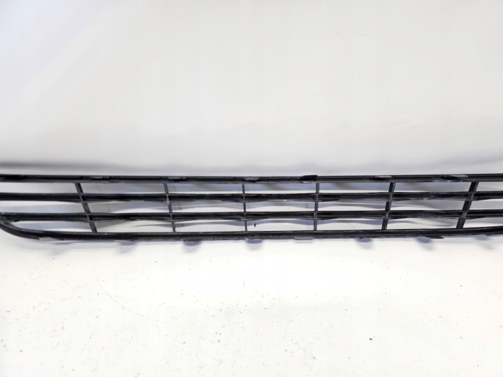 GRILLE CENTRALE PARE-CHOCS AVANT AVANT FORD FIESTA MK7 LIFT VII 2013-2017