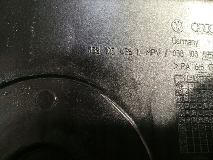 COUVERCLE DE SOUPAPES VW SHARAN I RESTYLAGE 1.9 TDI 038103469N