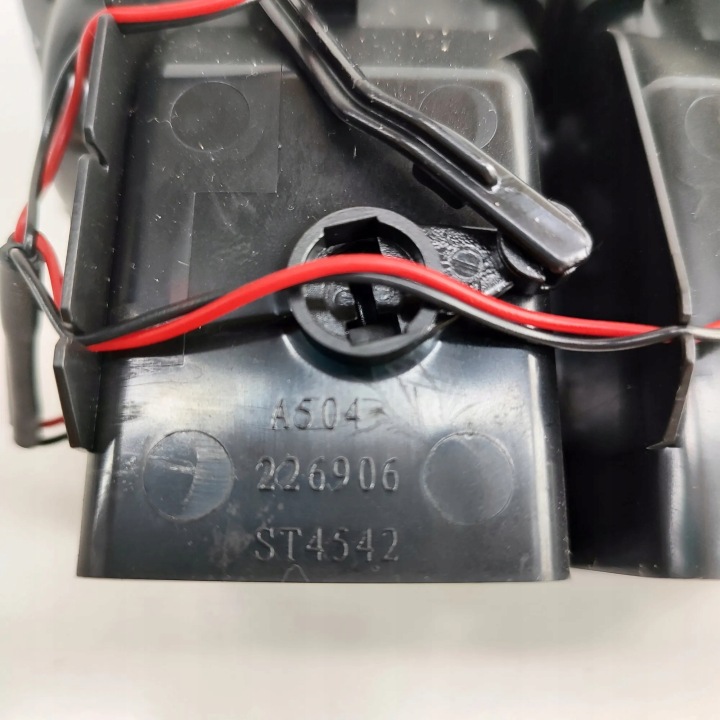ADMISSION AIR CONSOLES MASERATI QUATTROPORTE VI A504226906 29367318 3.0L