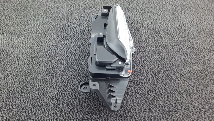FEUX VERS CONDUITE DIURNE TOYOTA YARIS CROSS 814400D170