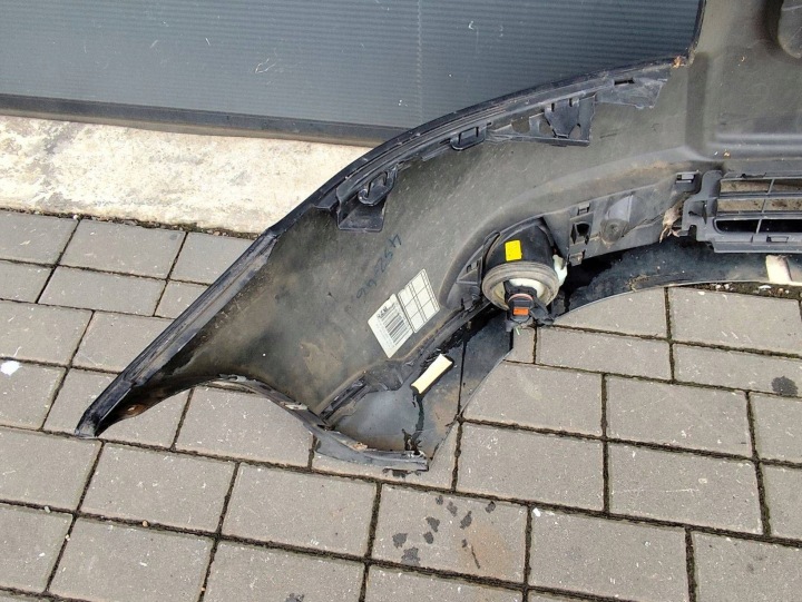 VOLVO S40 V50 LIFT 07-12 PARE-CHOCS AVANT AVANT 30695869 30744904