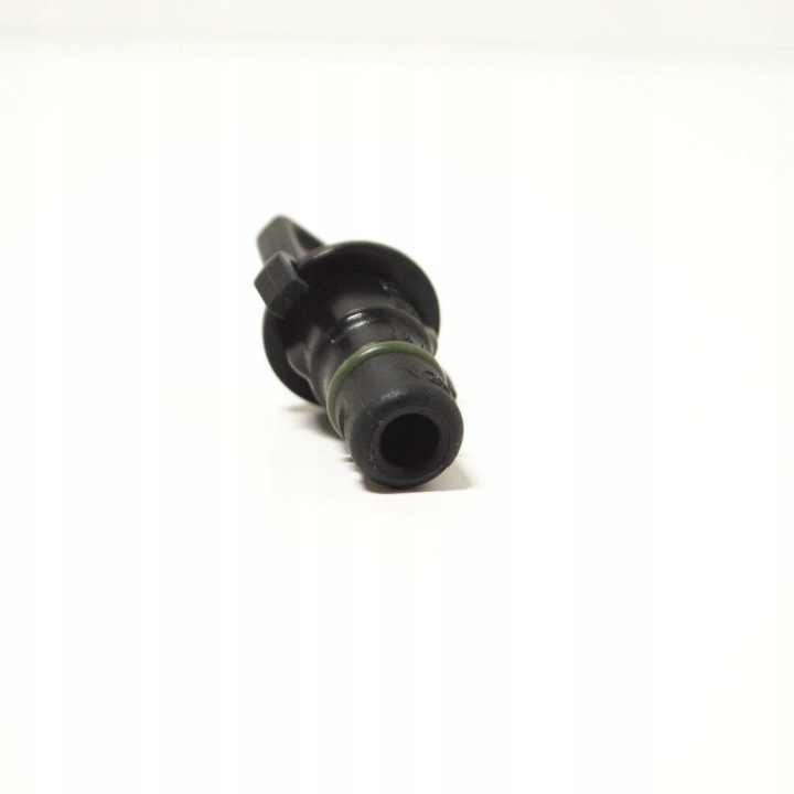 AUDI A4 8K B8 OIL DIPSTICK TUBE SEALING STUD 03L115418