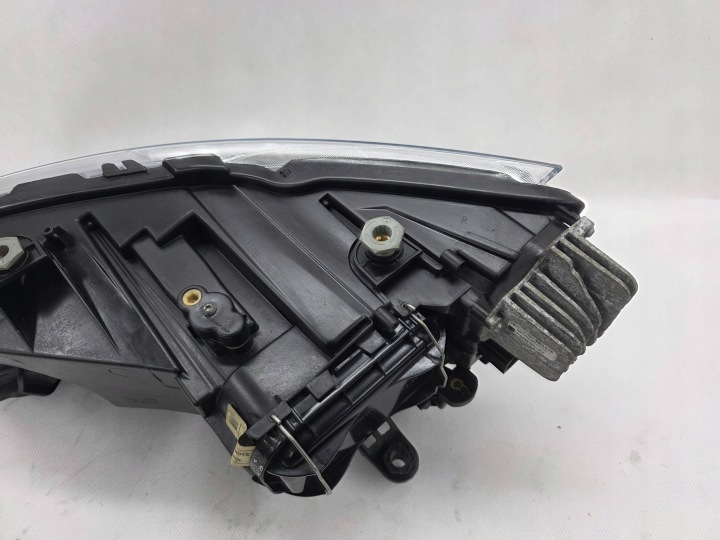 SEAT LEON III 3 PHARE PROJECTEUR AVANT DROITE COMPLET LED EUROPE 5F1941008E