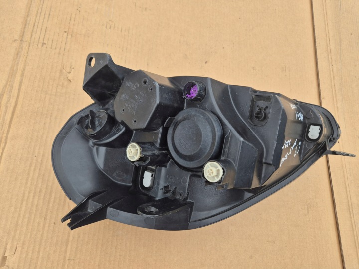 FIAT GRANDE PUNTO PHARE PRAWA.GRAFIT.VALEO.2009-11