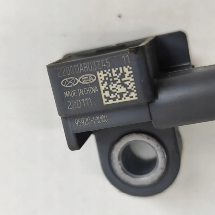 GAUCHE LATÉRAL CAPTEUR COUP KIA EV6 (CV) 95920L1000 25832493 239KW 2022