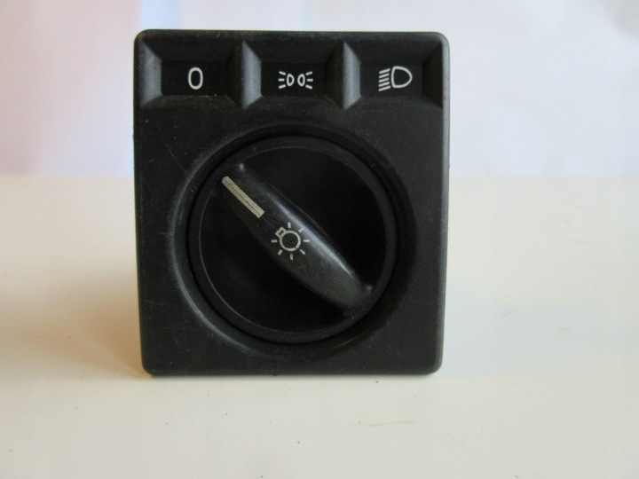 COMMUTATEUR FEUX OPEL REKORD E SENATOR 90057580