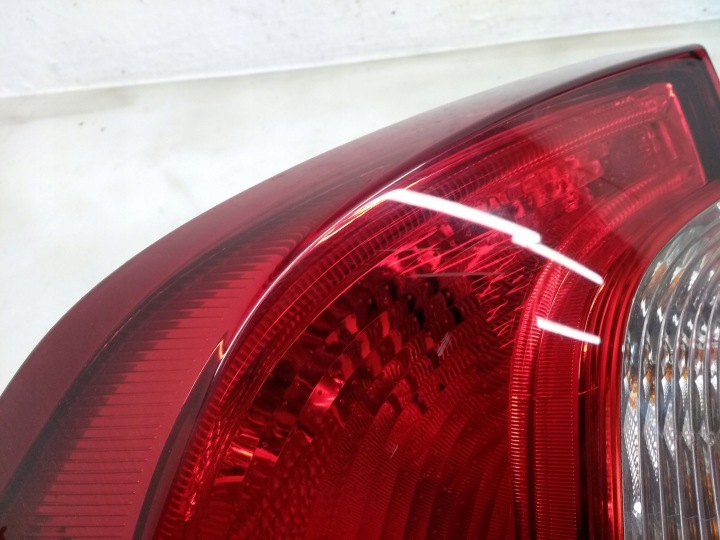 VOLVO S60 2017 GAUCHE CÔTÉ PHARE ARRIÈRE