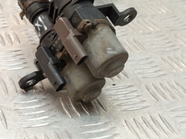 MERCEDES W222 ÉLECTROVANNE RACCORD DE TUYAU LIQUIDE REFROIDISSEMENT A0009820617