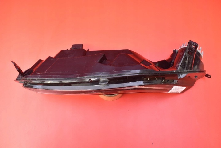PHARES ANTIBROUILLARD DROIT AVANT AVANT LED FJD 266009562R RENAULT TALISMAN 12-20