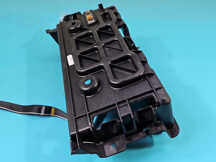 CHÂSSIS BATTERIE SUPPORT LANCIA THEMA II 11-14 05112061AK 3.0 CRD