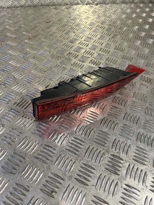 VOLVO XC60 PHARE ARRIÈRE DANS CLAPET 31446619