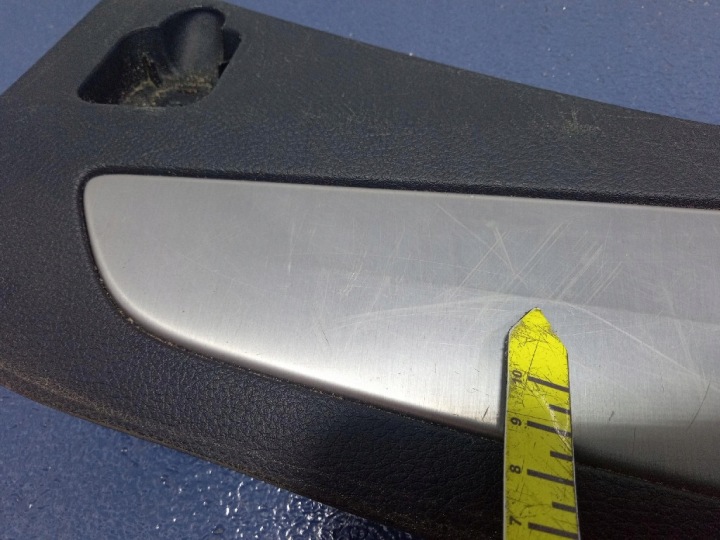 JEEP GRAND CHEROKEE WK2 MOULURE SEUIL COUVERCLES DE COFFRE I01049060BLR