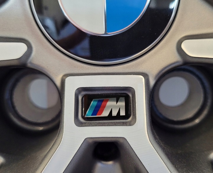 1 PCS BMW M-POWER KIT AUTOCOLLANT 17X9 MM CHROME INSIGNE SUR JANTES COCKPIT