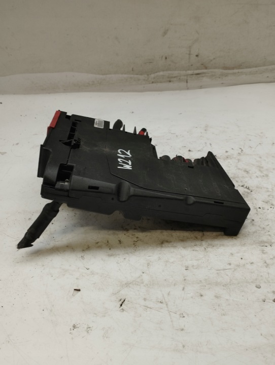 MERCEDES W212 CONDUITES DE DÉRIVATION SERRE-CÂBLE BATTERIE A2125400581