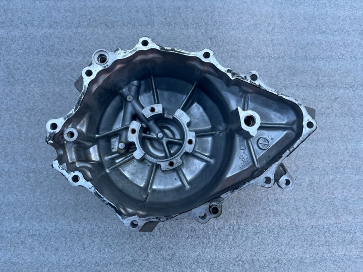 COUVERCLES ALTERNATEUR GAUCHE HONDA VFR 1200F 2009-16