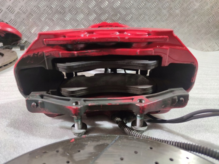 MERCEDES-BENZ CLS C218 AMG KIT DISQUE DE FREIN I ZACISKOW FREINS