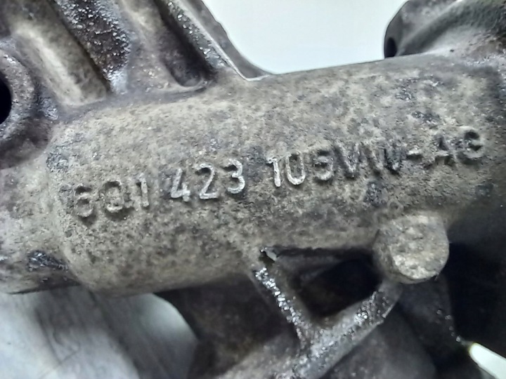 CRÉMAILLÈRE DE DIRECTION CAOUTCHOUC VW POLO 9N RESTYLAGE IV 6Q1423105VW-AG 1.2 6V