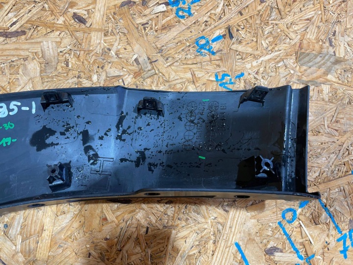 MAZDA CX30 CX-30 19- MOULURE REVÊTEMENT LATÉRALE PARE-CHOCS GAUCHE AVANT AVANT