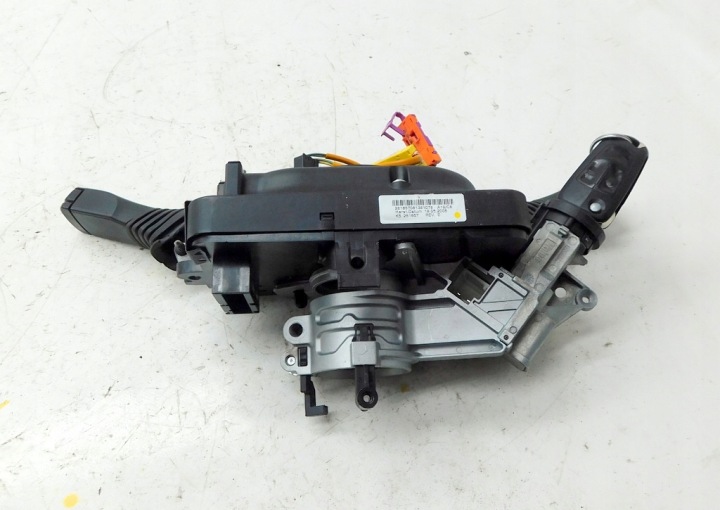 OPEL ZAFIRA B 1.9 CDTI 06R COMMUTATEUR COMPOSITE 13236784