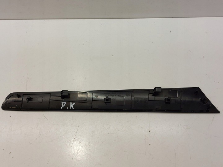 VOLKSWAGEN JETTA VI 2013 GAUCHE CÔTÉ MOULURE GARNITURE DE PORTE PORTES AVANT
