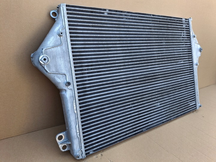 SCANIA R AVEC ÉCHANGEUR AIR-AIR RADIATEUR AIR ORIGINAL 2433149