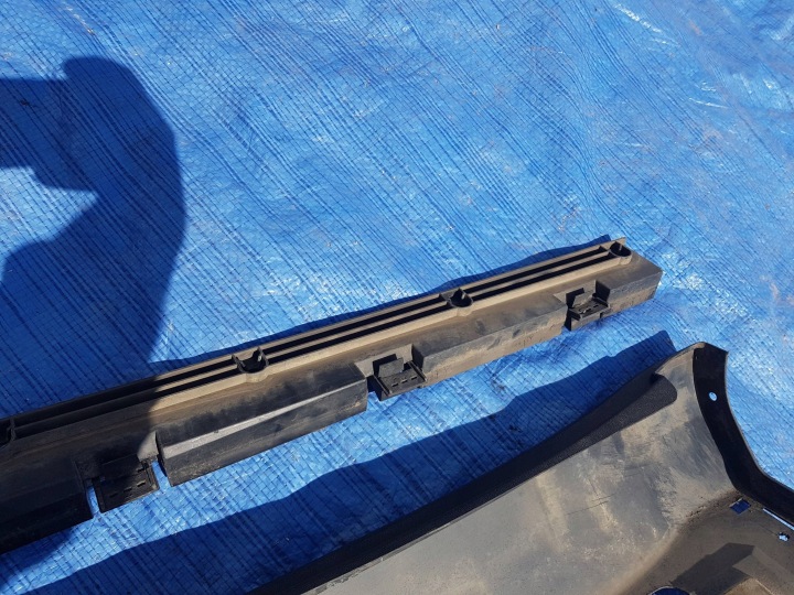 MERCEDES ML W164 SEUIL MOULURE SEUIL REVÊTEMENT SEUIL DROITE