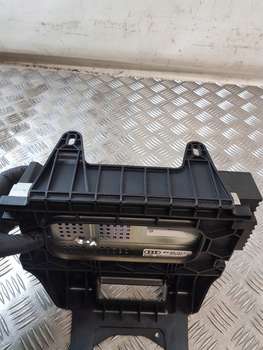 AMPLIFICATEUR BOSE 4F0035223P AUDI A6 C6 LIFT