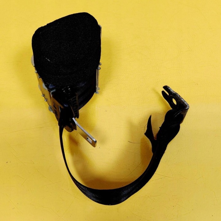 CEINTURE DE SÉCURITÉ DROIT ARRIÈRE FORD FOCUS 5D LIFT 4M51A611B68 NR2182