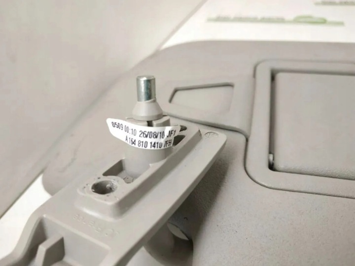 MERCEDES-BENZ ML W164 GAUCHE CÔTÉ PROTECTION PARE-SOLEIL