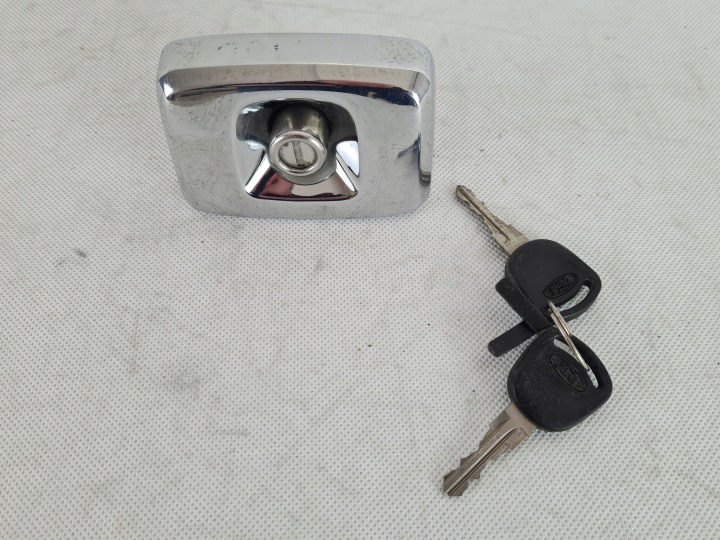 SERRURE COUVERCLES DE COFFRE ARRIÈRE FORD ESCORT MK3 III CHROME 1981-86