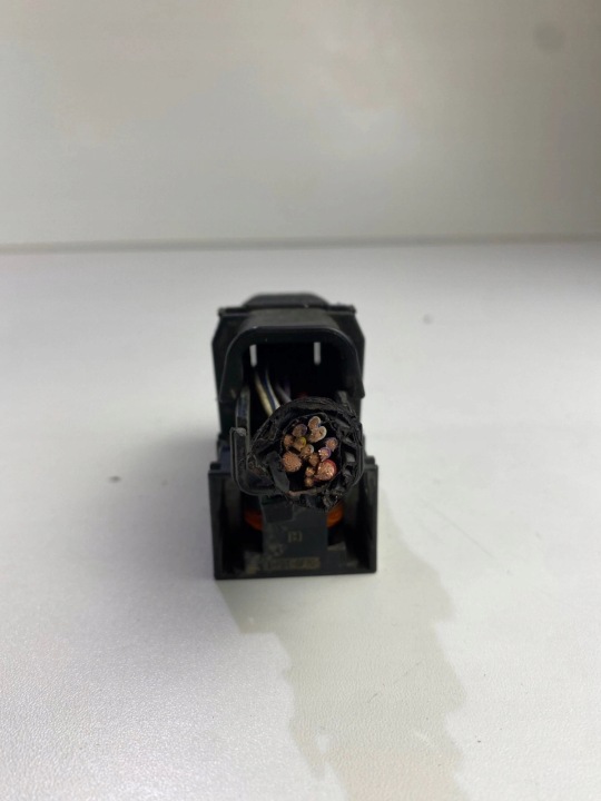 PUCE PUCE POMPES ABS FORD FIESTA MK7