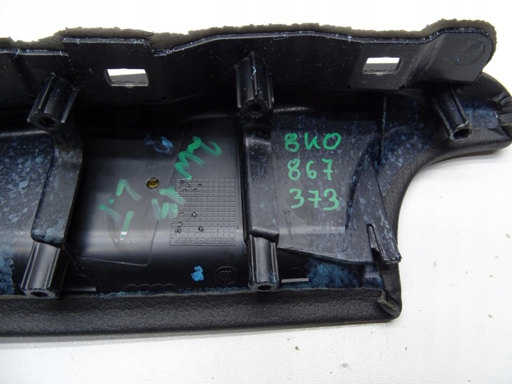 ACCOUDOIR PORTES GAUCHE ARRIÈRE ARRIÈRE AUDI A4 B8 8K0867373