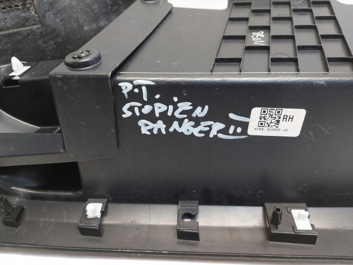 FORD RANGER VI 6 AMAROK II ANGLE PARE-CHOCS DROIT ARRIÈRE N1WB-E200A20-A