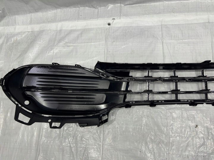 MERCEDES EQS W297 GRILLE CALANDRE DANS PARE-CHOCS AVANT