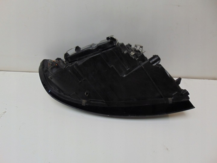 PHARE GAUCHE AVANT VOLVO C30 LENTILLE 31335199 EUROPE
