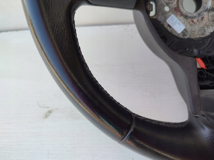 VOLANT CUIR MULTIFONCTIONNELLE SEAT LEON II 1P0419091J