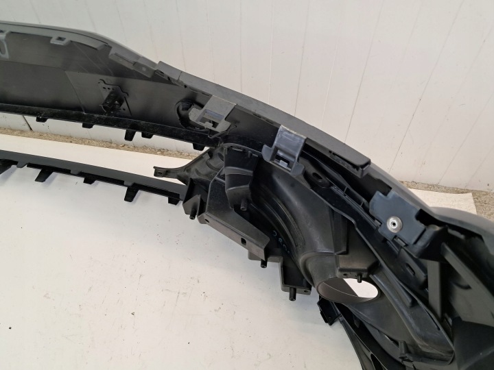 RENAULT MEGANE III LIFT 2013- PARE-CHOCS AVANT AVANT Z2198 620220055R
