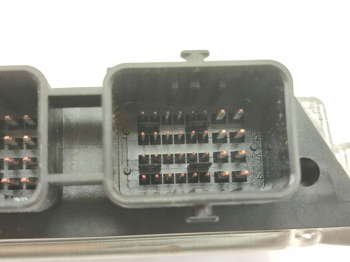 CONTRÔLEUR MOTEUR ECU FORD FOCUS MK2 04-11 0281011701 6M5112A650NC