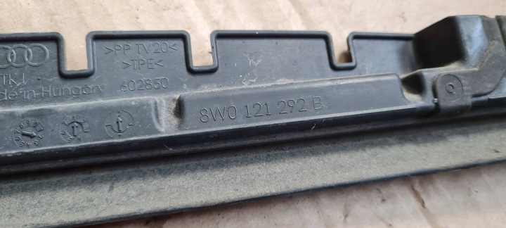 AUDI OE 8W0121292B DÉFLECTEURS D'AIR
