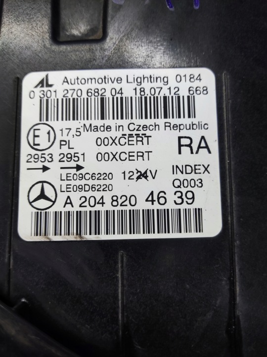 MERCEDES W204 LIFT C CLASSE PHARE DROITE AVANT COMPLET LED ILS UK A2048204639