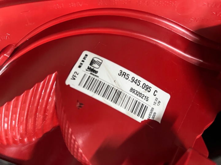 PHARE ARRIÈRE GAUCHE GAUCHE ARRIÈRE SEAT EXEO BERLINE EUROPE 3R5945095C