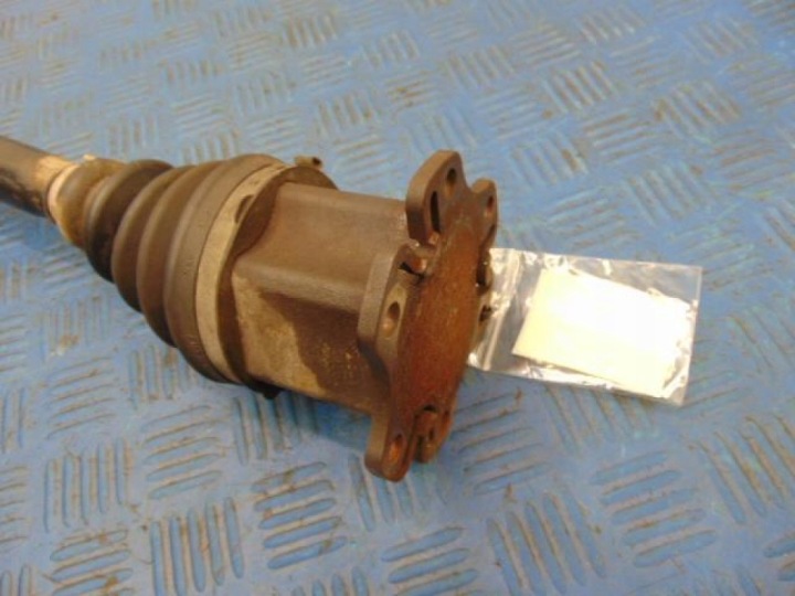 AUDI A4 B6 1.9D DEMI-ARBRE GAUCHE 8E0407271S