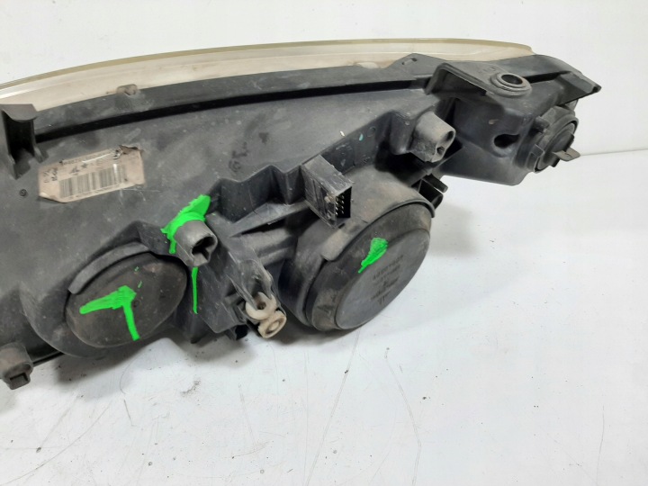 PEUGEOT 307 1.6 16V HAYON 5D 03R PHARE DROIT AVANT 9646291980